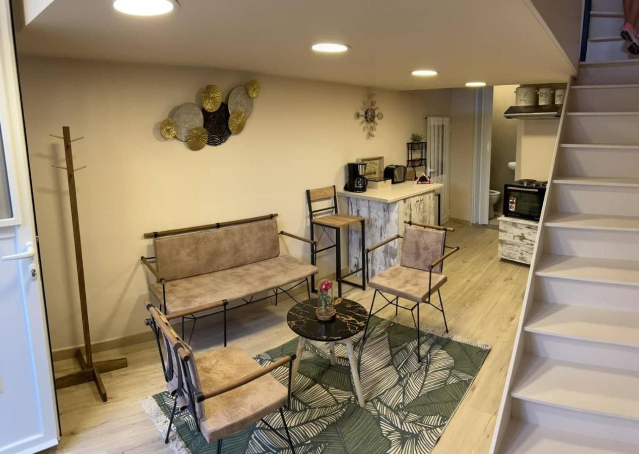 Fira Center Houses מראה חיצוני תמונה